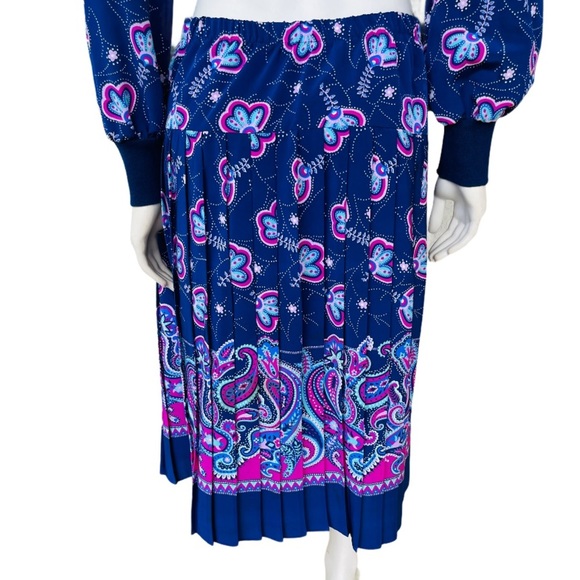 Stuart Allen Vintage 2 Piece Pleated Skirt Set - Picture 4 of 11